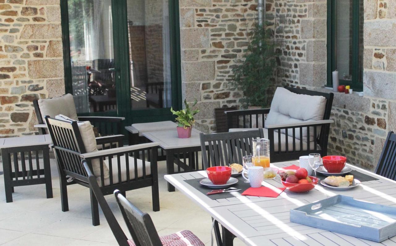 Domaine Du Jardin " Chambres D'Hotes " Saint-Jean-de-la-Haize 外观 照片