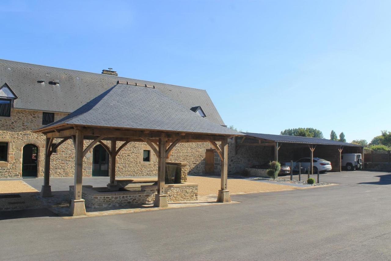 Domaine Du Jardin " Chambres D'Hotes " Saint-Jean-de-la-Haize 外观 照片