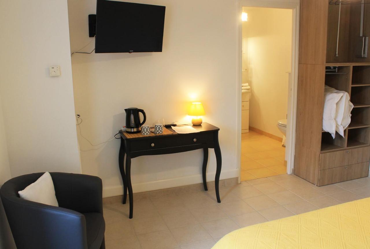 Domaine Du Jardin " Chambres D'Hotes " Saint-Jean-de-la-Haize 外观 照片
